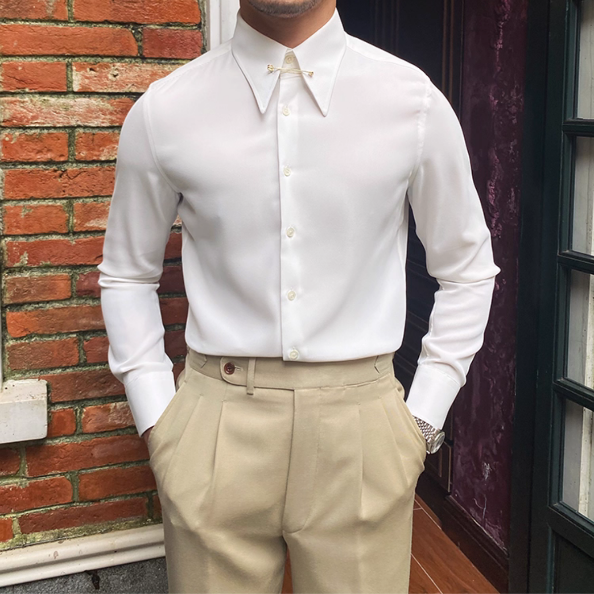 Virevel Pin Collar Shirt